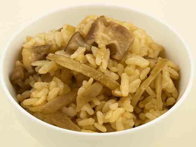 【DAIGOも台所】鶏ごぼう飯の作り方山本ゆりさんのレシピ(2022年12月9日) 7 【DAIGOも台所】鶏ごぼう飯の作り方山本ゆりさんのレシピ(2022年12月2日)