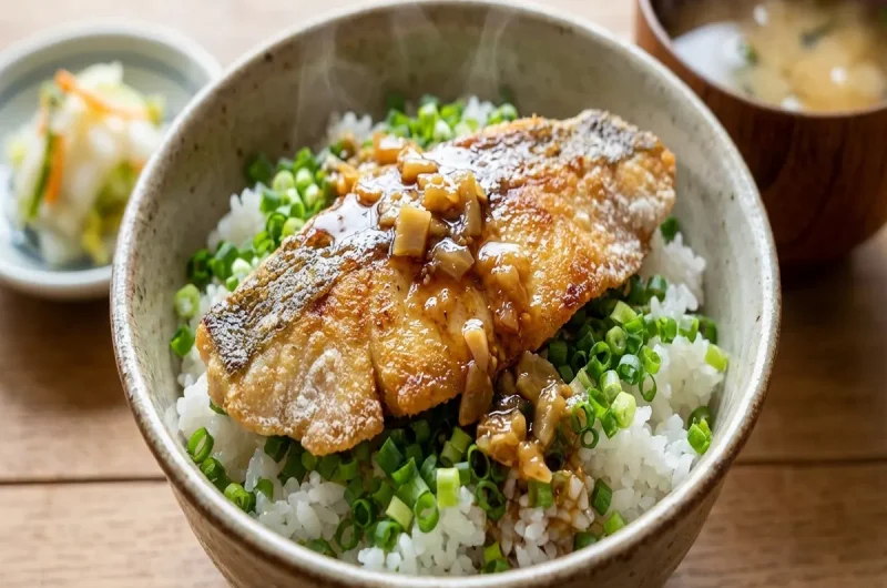 【家事ヤロウ】にんにくザーサイのカレイ丼のレシピ 業務スーパー激安100円丼