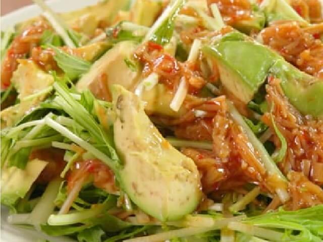 アボカドと水菜の白飯サラダ
