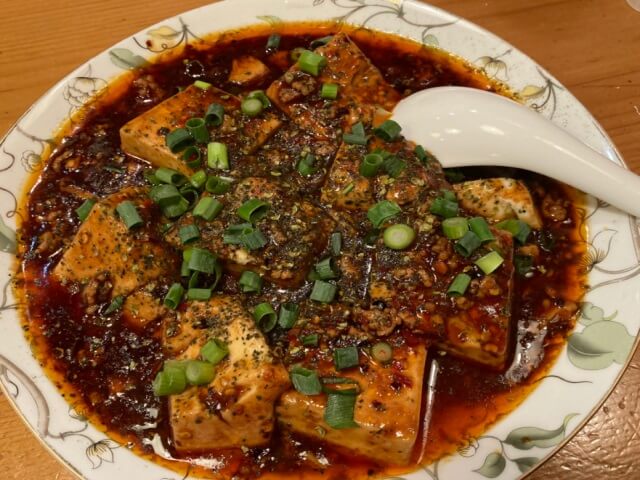 四川家庭料理珍々(ゼンゼン)の麻婆豆腐