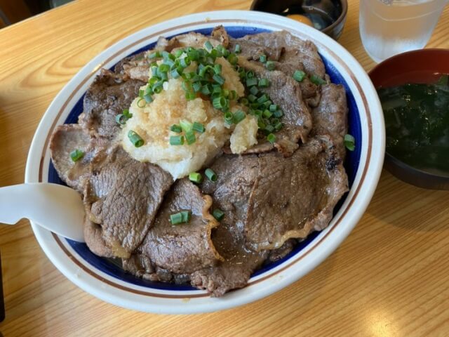 ブッチャー2号丼(Wどどん盛)