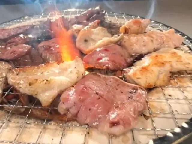 龍石のホルモン焼き