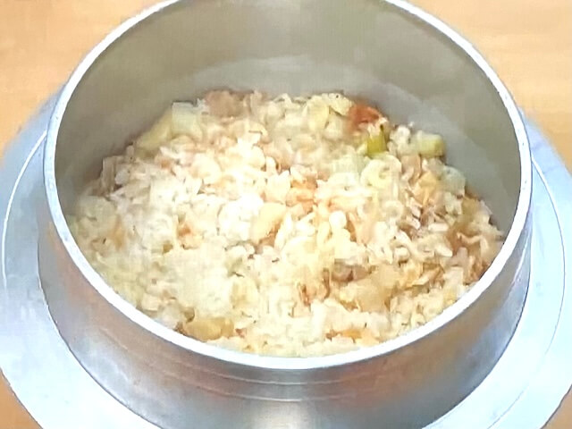 ホタテ塩釜飯