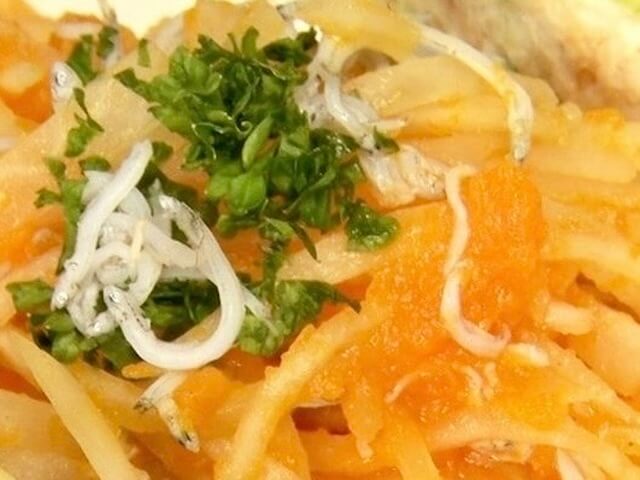 大根とにんじんのスパイシーサラダ