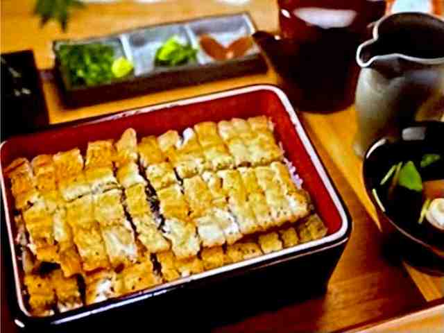 【ざわつく金曜日】うなぎ家しば福や・スタミナまぶし(しばふくや)白焼き&ニンニクだれの進化系ひつまぶし2025年5月30日 7 うなぎ家しば福や・スタミナまぶし(しばふくや)白焼&ニンニクだれ
