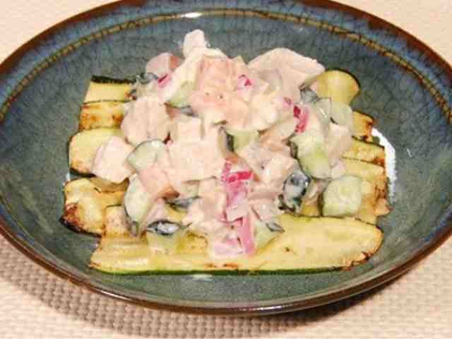【DayDay】鶏むね肉とサーモンの冷製ヨーグルトサラダのレシピ 亜希のざっくりキッチン(デイデイ)2025年6月12日 7 【DayDay】鶏むね肉とサーモンの冷製ヨーグルトサラダのレシピ JO1與那城奨さん亜希のざっくりキッチン