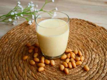 【それって実際どうなの会】豆乳食前一杯で太らない?ザ・たっちダイエット検証結果 2025年8月13日 6 tonyu0813