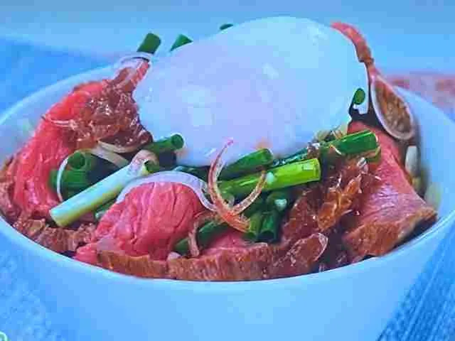 【沸騰ワード】ローストビーフ丼のレシピ 志麻さん古民家料理2025年10月17日 6 roastbeefdon1017