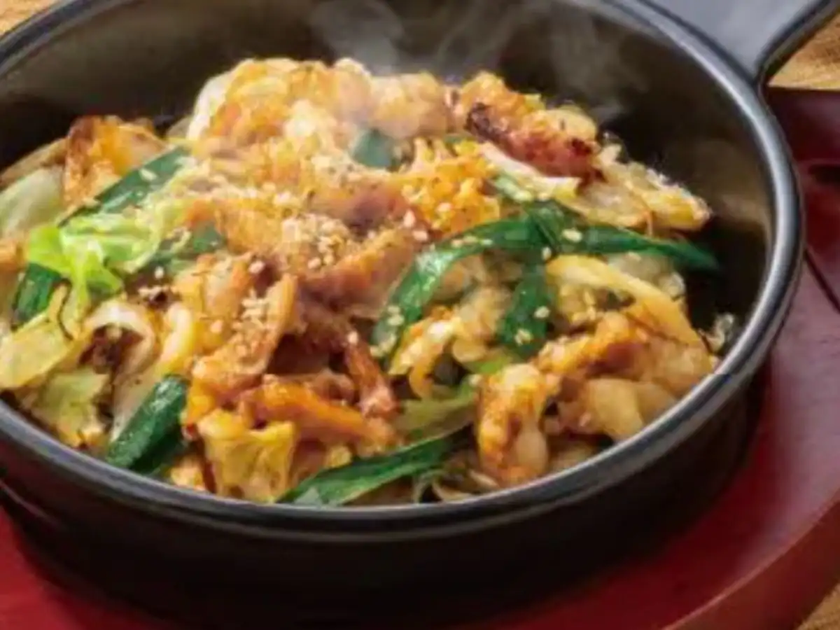 ガスト牛もつ焼き定食